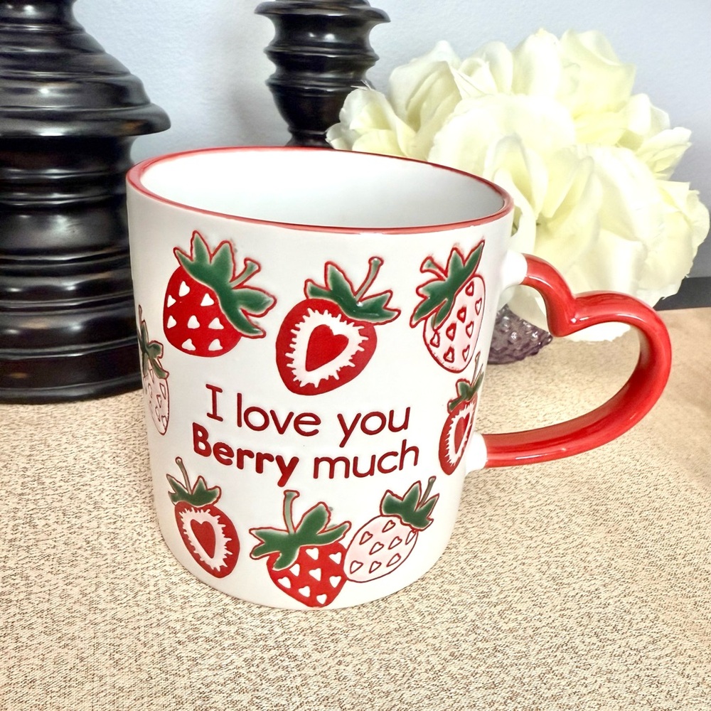 NWT I Love You Berry Much 🍓 Ceramic Mug